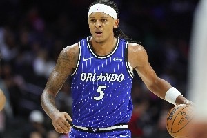 9星連珠定義中堅(jiān)力量！22屆提前續(xù)約總額破12億 2人頂格5年2.87億