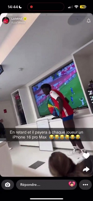 隊友樂瘋了??馬維薩因遲到被懲罰搖大轉(zhuǎn)盤，要送每人一臺iPhone