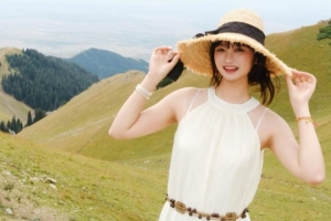 小楊在替補(bǔ)席落淚了！楊瀚森女友曬駕車(chē)照打趣：接小哭包咯