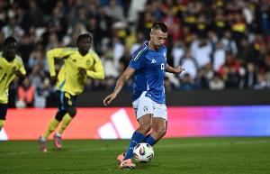 意U18主帥：卡馬達(dá)回撤拿球技術(shù)稍顯粗糙，但禁區(qū)內(nèi)絕對(duì)是現(xiàn)象級(jí)