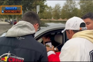 勞爾-阿森西奧抵達訓(xùn)練基地為球迷簽名，皇馬進行歐冠前最后一練