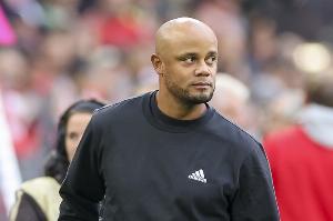 拜仁近48場歐冠小組賽/聯(lián)賽階段比賽僅1場未破門，總計攻入148球