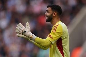 拉亞：在球還沒到中場線時，阿森納的球員就都想著去攔截