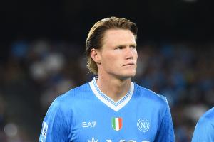 麥克托米奈：1-0領(lǐng)先變成1-2只用了幾分鐘，賽季還很漫長必須冷靜