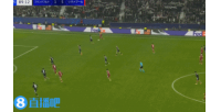 錯(cuò)失首球！薩拉赫未顧中路包抄面對(duì)空門(mén)的維爾茨，小角度打門(mén)被撲