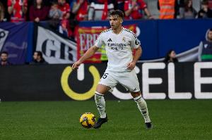 世體：阿森西奧被換下是因為抽筋并未受傷，可以參加周末國家德比