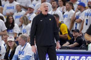 罰球51-40！卡萊爾：雷霆不斷走上罰球線 這打亂了比賽節(jié)奏