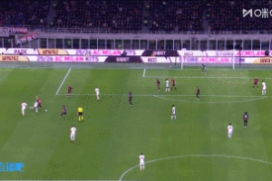 前意甲裁判：米蘭被判點(diǎn)球讓我有些困惑，德溫特手臂正朝身體回收