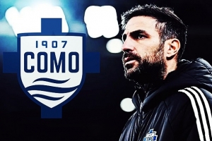 小球隊(duì)大夢(mèng)想！科莫7輪斬12分連克強(qiáng)敵，小法帶著天才新星逐夢(mèng)中