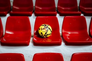 西甲官方發(fā)布25/26賽季冬季用球，靈感源自賽車運(yùn)動(dòng)