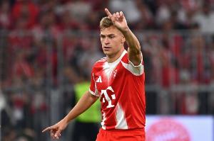 基米希：巴黎下半場多打一人也基本只能遠射，但守門的是諾伊爾