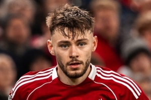 3次過人+3次搶斷！布拉德利當(dāng)選本輪歐冠利物浦隊內(nèi)最佳球員