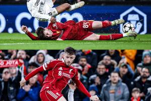 3.3億雙星0射正！姆巴佩2次射偏0關(guān)鍵傳球 維尼修斯0射9對抗2成功