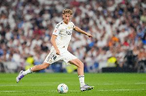 馬卡：赫伊森的表現(xiàn)堪稱災難，在面對歐洲頂級前鋒時顯露致命弱點