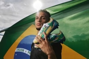 安東尼長篇專訪??偶像是梅西丨感謝曼聯(lián)丨拒絕拜仁丨渴望世界杯