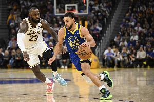 追夢(mèng)：詹姆斯重新定義了持久度 讓人們覺得快38的庫(kù)里還不算老