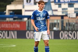 尼科·帕斯：科莫要爭(zhēng)取更高目標(biāo)，法布雷加斯教練會(huì)幫助我們成長(zhǎng)