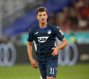 圖片報(bào)：多特有意霍村前鋒阿斯拉尼，球員并非拜仁首要引援目標(biāo)