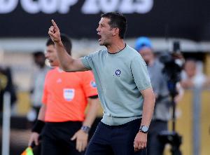 齊沃：勞塔羅狀態(tài)不穩(wěn)定，但我沒有告訴大家他在德比之前發(fā)過燒