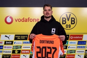 官方：多特蒙德與34歲門將邁爾續(xù)約1年，合同期至2027年