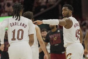 什么原因？騎士上賽季前25場(chǎng)21勝4負(fù) 本賽季14勝11負(fù)