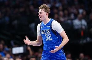 曾令旭：弗拉格已經(jīng)適應得差不多了 獨行俠真就只等歐文了