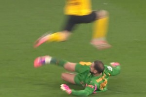 休想進球！曼城官方怒贊多納魯馬這次兩連鏟