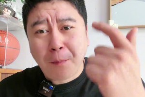 火箭打弱隊(duì) 一節(jié)就打花 半場(chǎng)81分 真的攻防一體了...