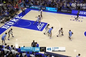 明年狀元熱門！卡梅隆-布澤爾居然來了一個搶斷后暴扣！