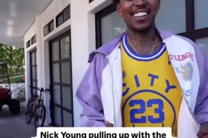 力挺老隊(duì)友？尼克揚(yáng)穿格林球衣在馬丁面前招搖過市！