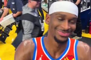 內(nèi)心強大??球迷陰陽：多假摔多罰點！SGA照樣簽名&微笑面對