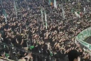 火藥味十足??！實拍：國安球迷看臺高喊“建業(yè)是XX”